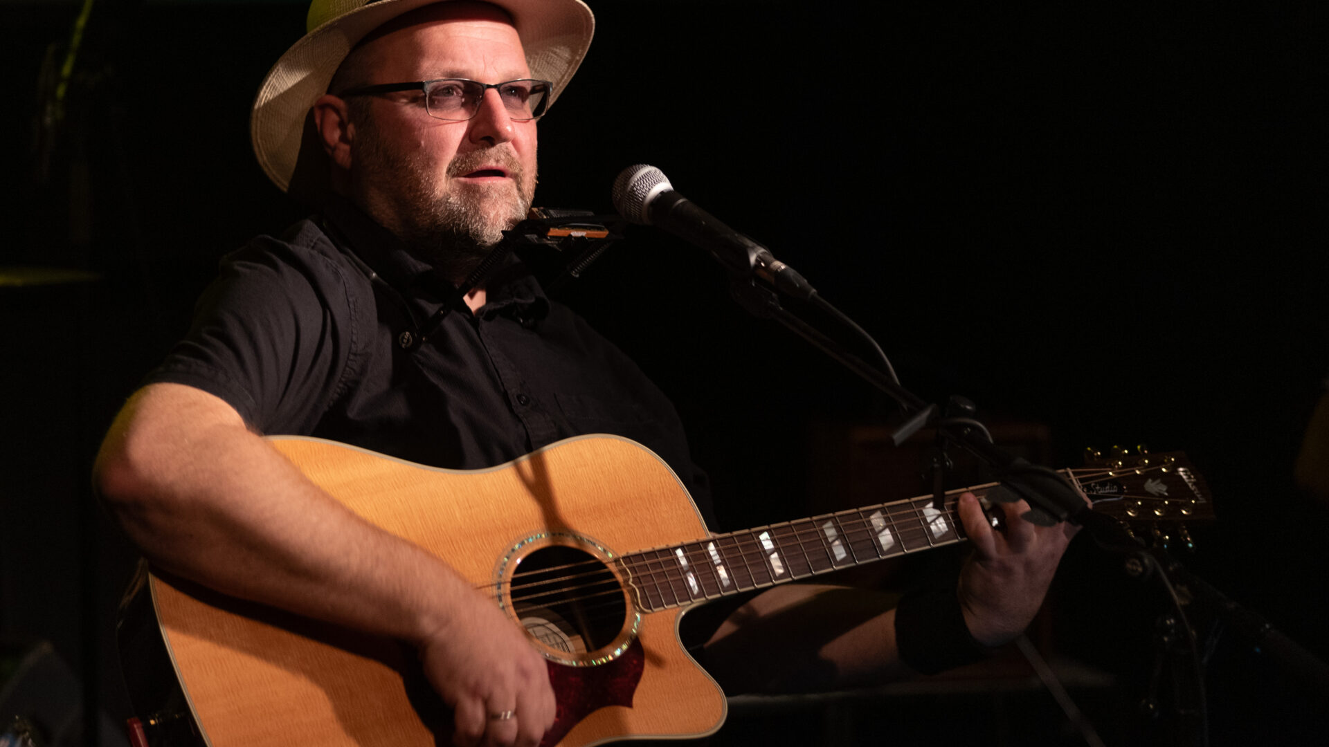 LIEDERMACHER ROBERT KNAPP Copyright Robert Knapp_Robert Knapp