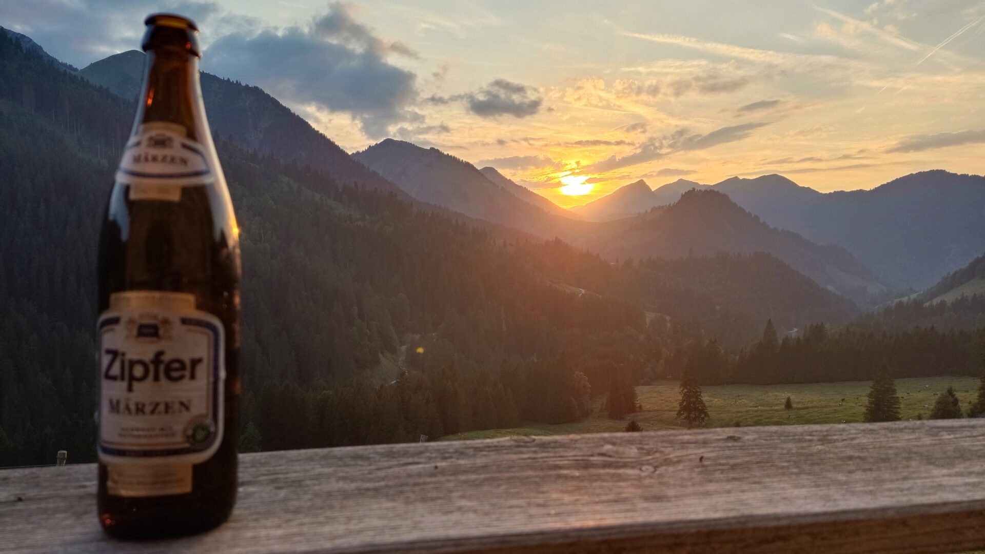 filter: 0; jpegRotation: 0; fileterIntensity: 0.000000; filterMask: 0; module:1facing:0; 
hw-remosaic: 0; 
touch: (0.61180556, 0.61180556); 
modeInfo: ; 
sceneMode: Hdr; 
cct_value: 0; 
AI_Scene: (10, -1); 
aec_lux: 0.0; 
hist255: 0.0; 
hist252~255: 0.0; 
hist0~15: 0.0;